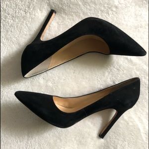 IVANKA TRUMP BLACK SUEDE STILETTOS
